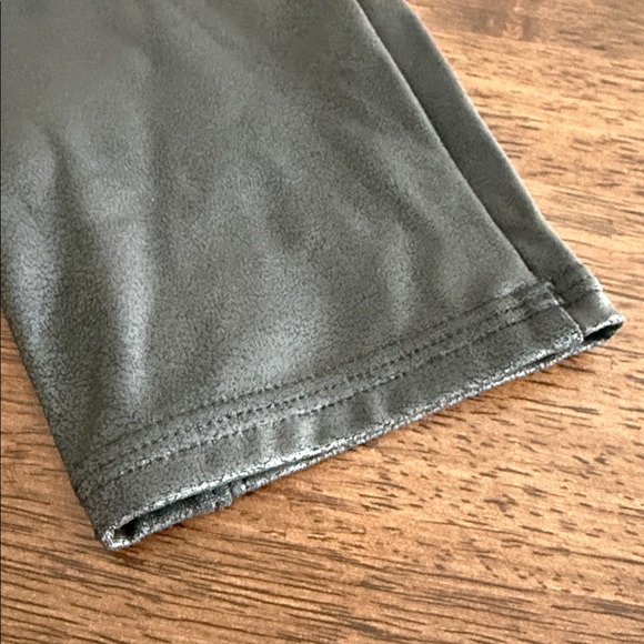 Spanx faux leather leggings - Picture 9 of 10